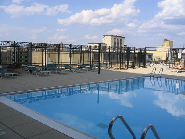 Studio apartment with a rooftop pool in Logan Circle | Washington DC apartments for rent