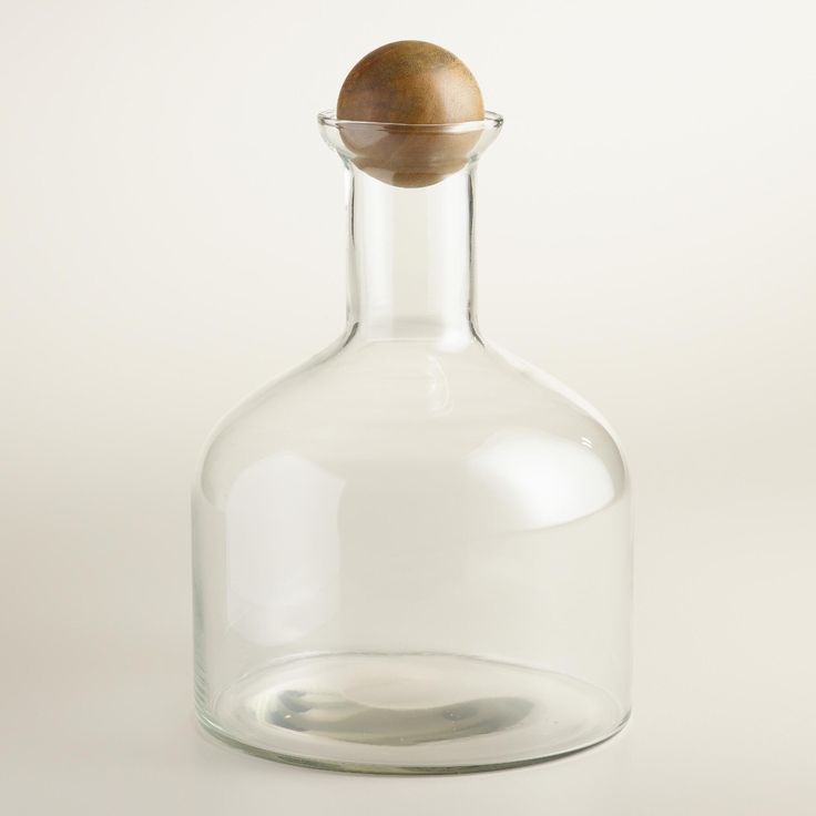 Apartminty Fresh Picks | Glass Decanter with Wooden Stopper