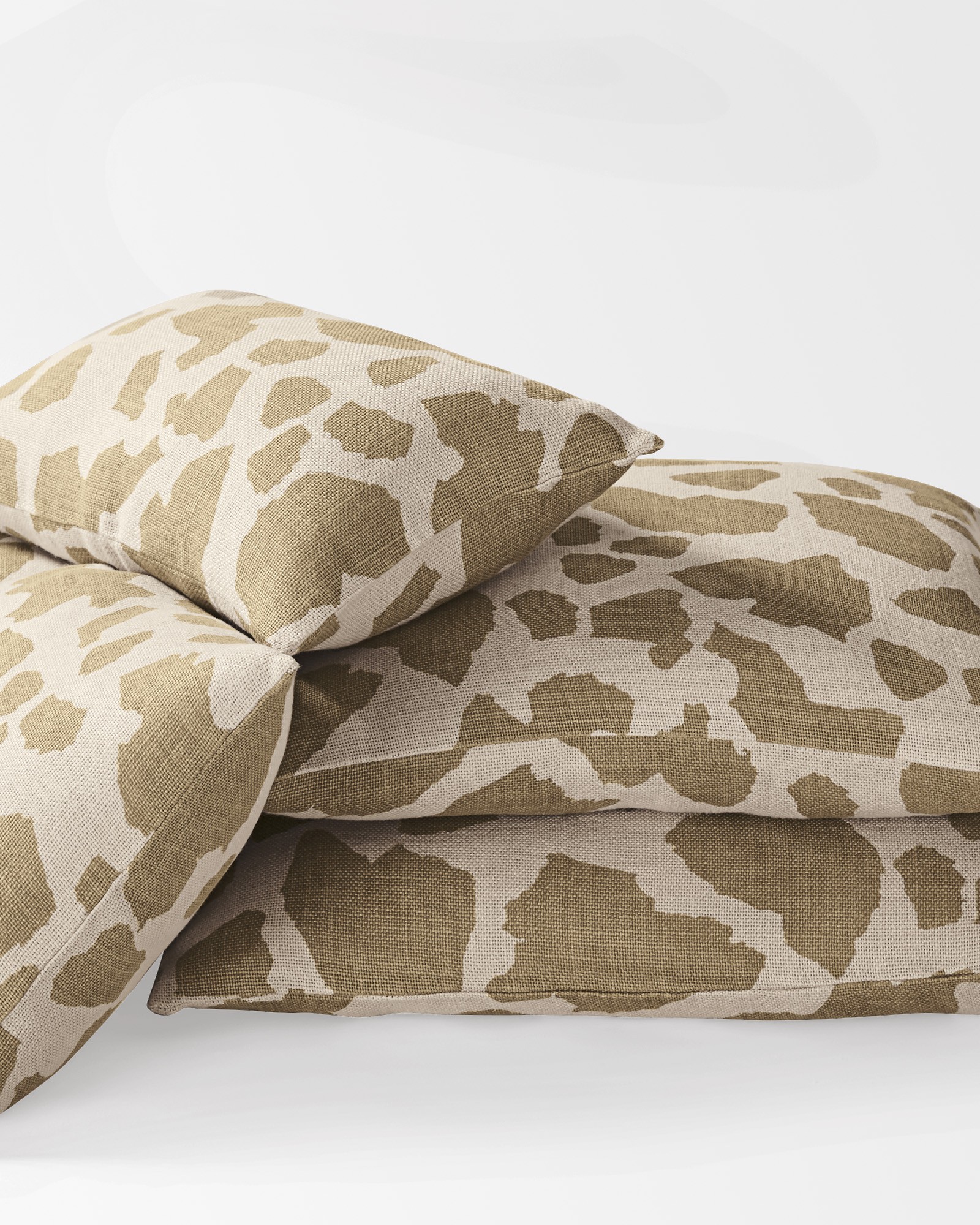 Apartminty Fresh Picks | Animal Theme | Giraffe Print Pillow Covers