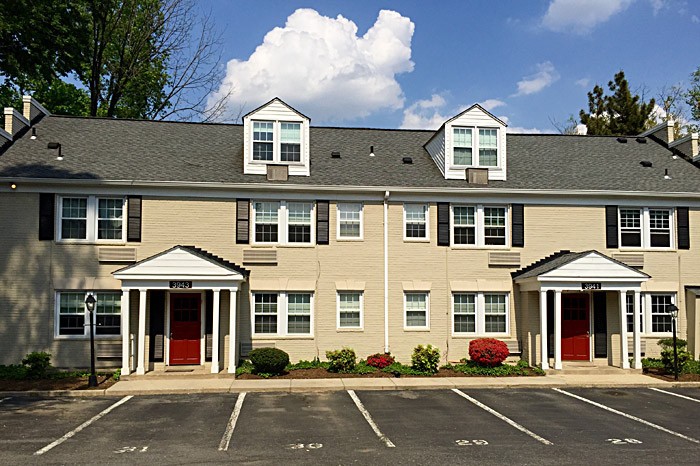 Newdale Mews Apartments: Chevy Chase