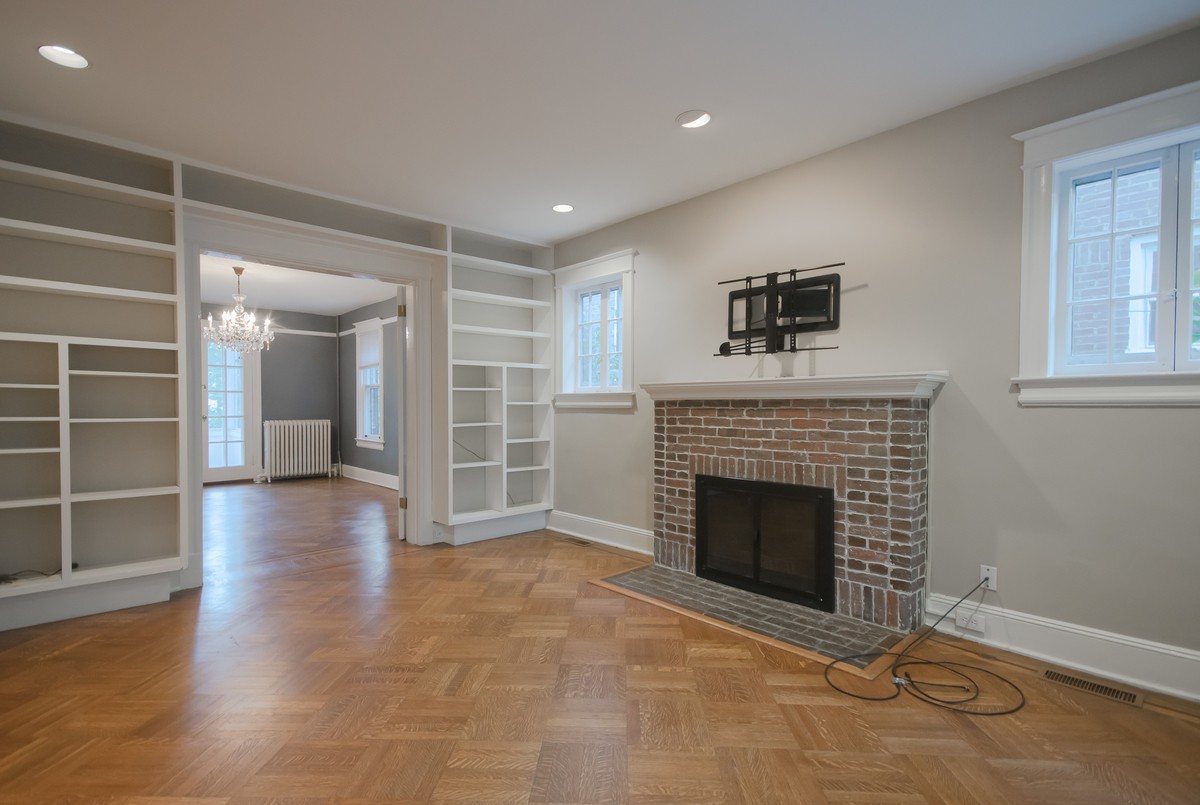 Stunning Chevy Chase 4 Bedroom Rental Home | Living Room With Fireplace