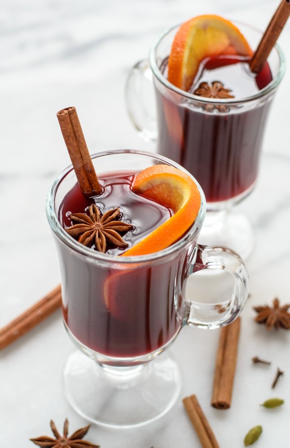 Slow Cooker Spiced Wine | Crockpot Season