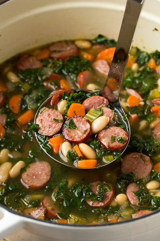 What's on the table|Apartment Eating | Kale and white bean and sausage soup