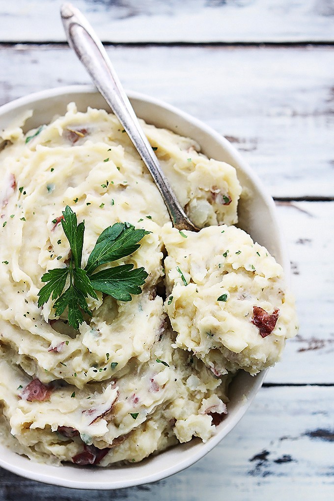 Slow Cooker Buttery Garlic Herb Mashed Potatoes | Crockpot Season