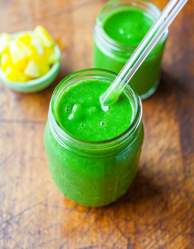 Tropical Green Smoothie Recipe | New Year's Resolution 