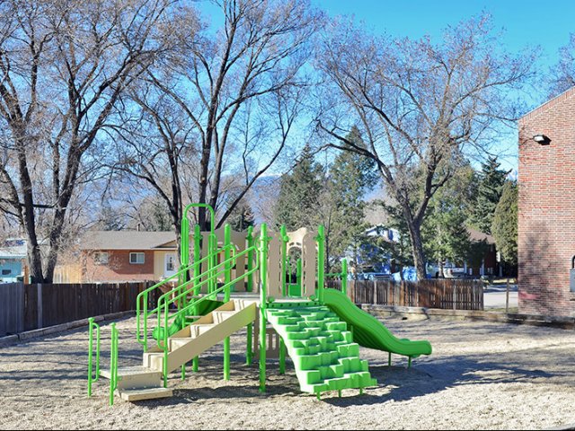 aviator-apartments-for-rent-colorado-springs-on-site-playground