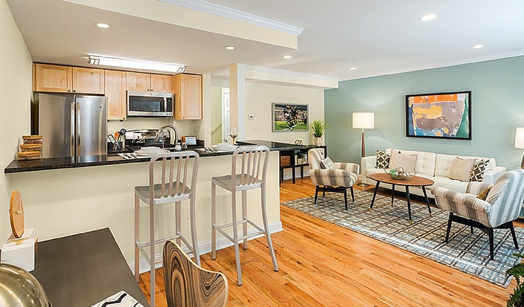 2 Bedroom Townhouse Style Apartments Near Boston - Apartminty