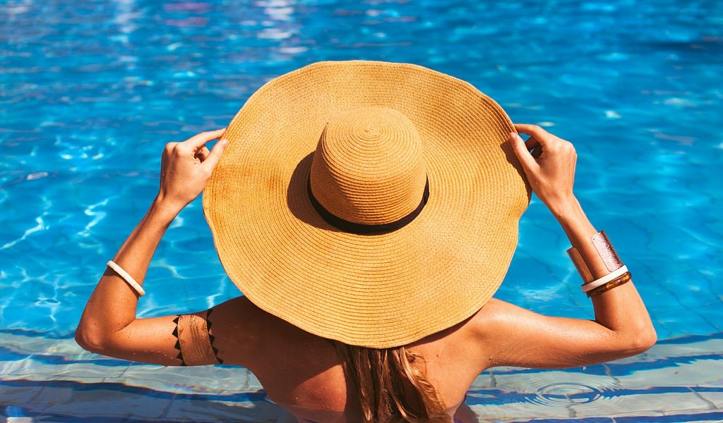Apartminty Fresh Picks: Keep Cool With These Pool Accessories