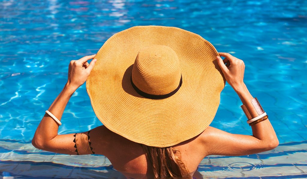 Apartminty Fresh Picks: Keep Your Cool With These Pool Accessories