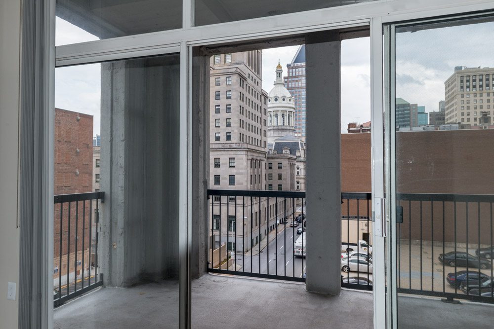 222-saratoga-apartments-baltimore-md-balcony-with-city-view