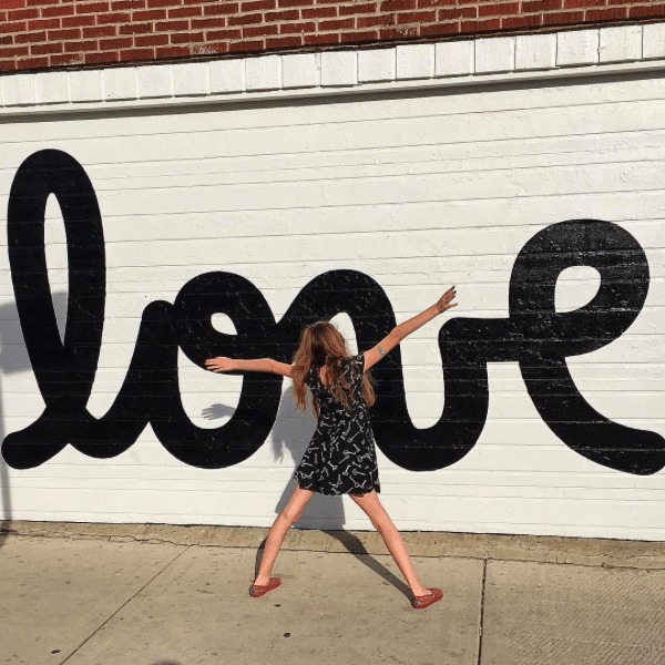 The Instagrammers Guide To Chicago, IL | Photo-Ops in Chicago | Bucktown, IL Love Mural