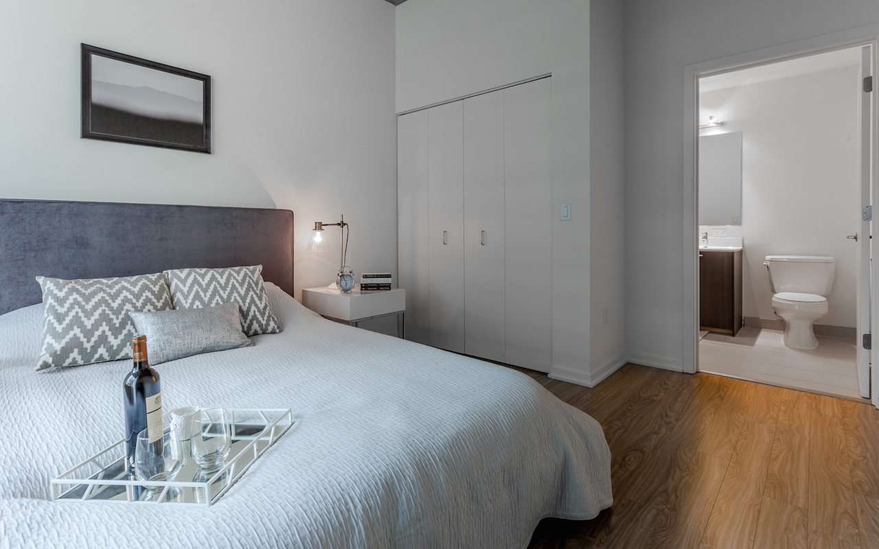 1333-south-wabash-luxury-apartments-south-loop-chicago-il-master-bedroom