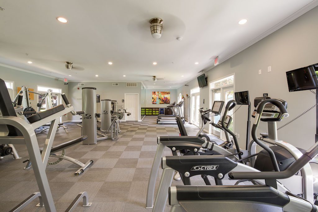 8-camden-midtown-houston-texas-apartments-state-of-the-art-fitness-center-with-cardio