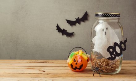 Apartminty Fresh Picks: Throwing A Grown-Up Halloween Party