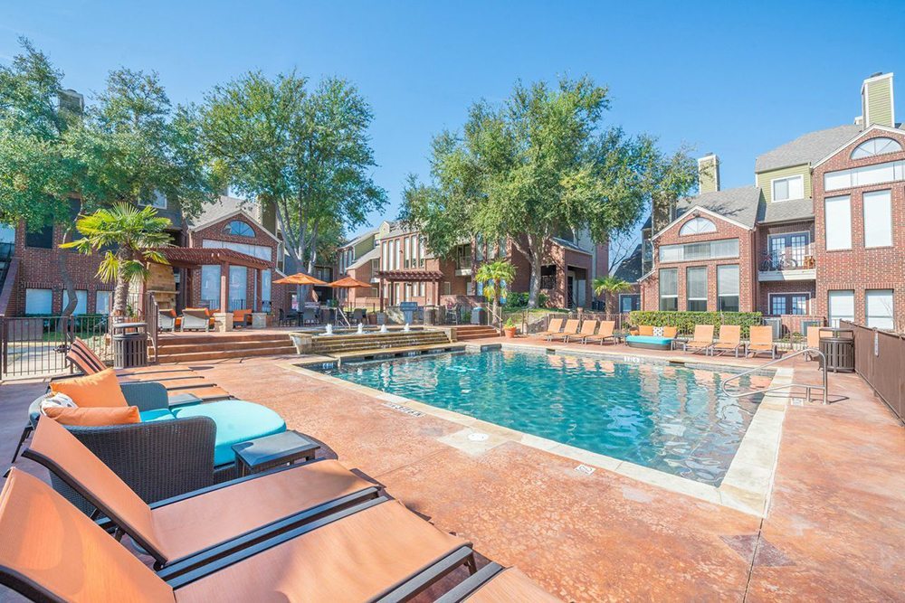 Lakewood On The Trail | Apartments in Dallas, TX | Apartment Communities With The Best Pools