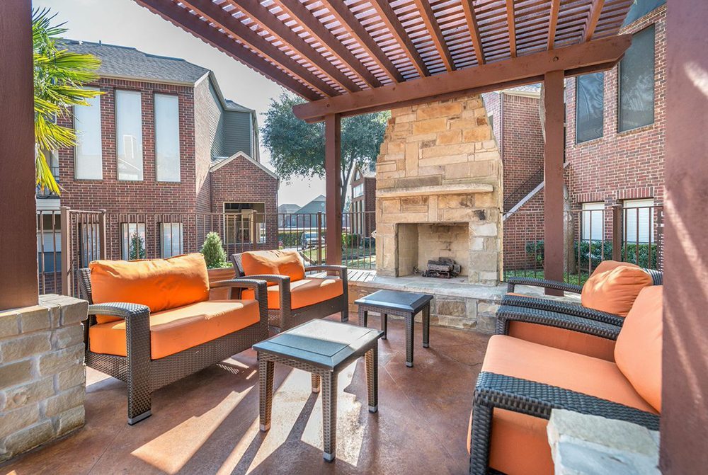 Lakewood On The Trail | Apartments in Dallas, TX | Apartment Communities With The Best Pools