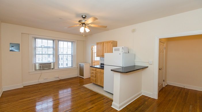 "all-utilities-included"-dc-apartments-hampton-courts-apartments
