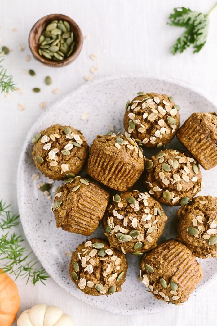 Holiday Detox Recipes | Pumpkin Oat Muffins