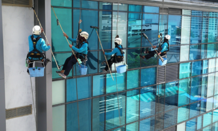 What you need to know about cleaning windows in high-rise buildings