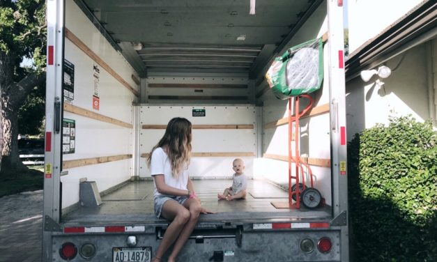 5 Essential Things To Settle Before Moving Out From Your Home